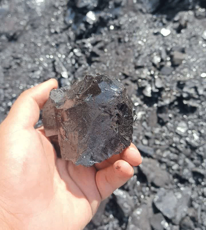 A sample of Gilsonite from Kane Ara Sepahan