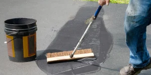 Gilsonite sealer and its application in road smoothing