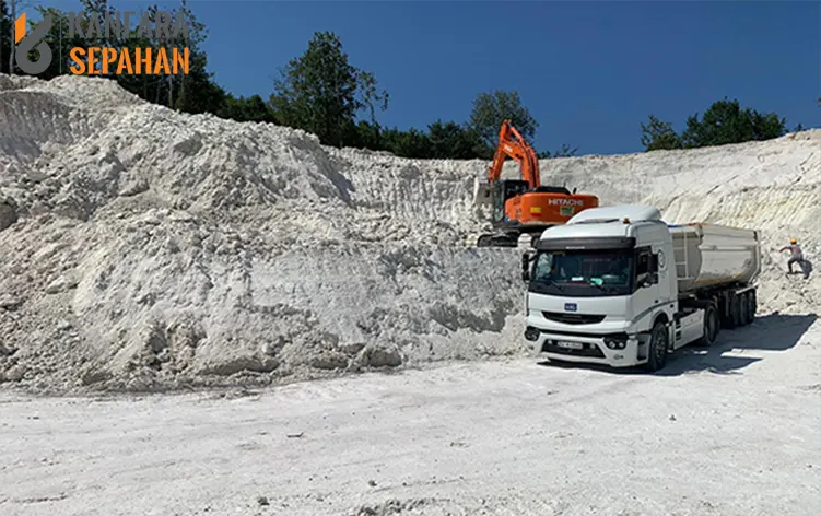 Why Industries Prefer Bentonite